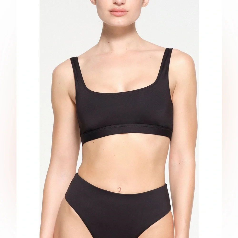 NWT Skims Swim Tank Bikini Top Onyx XS black SW-TNK-0743